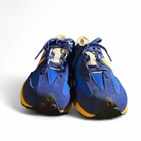 New Balance 327 - Picture 3 of 5